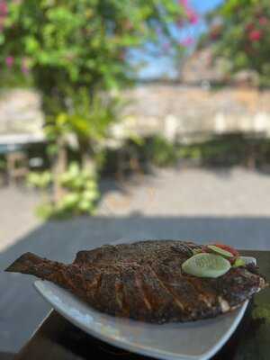 Kendi Kuning Restaurant