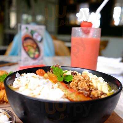 Kinuwa Restaurant And Healthy Bar