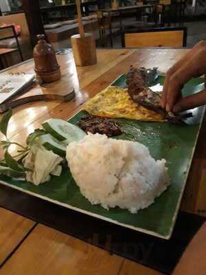 Pondok Cabe Bistro Simanjuntak