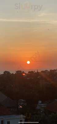 Above Rooftop Lounge And Bar