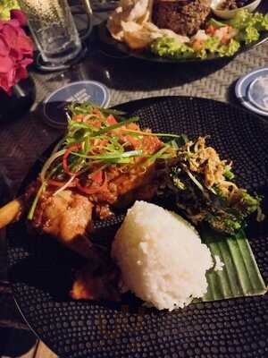 Above Rooftop Lounge And Bar