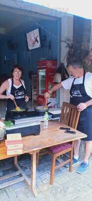 Nopi's Warung Debene Chef