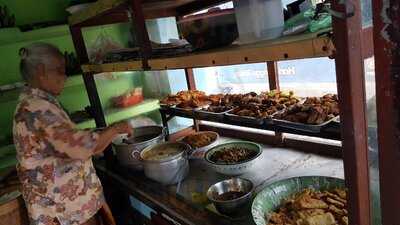 Warung Makan Bu Wignyo