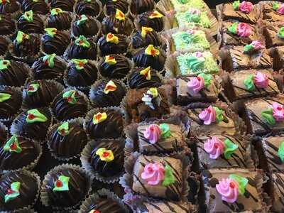 Purimas 3 Cake & Bakery