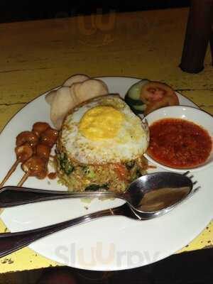 Warung Sajaan'e