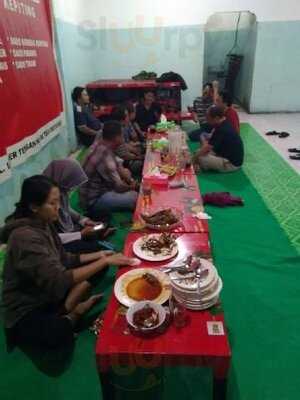 Warung Seafood Nggemeske