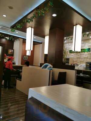 Momo Paradise Pantai Indah Kapuk