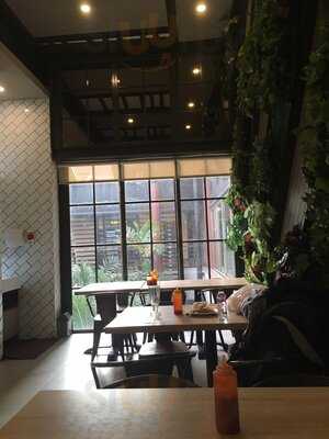 Solaria Soekarno Hatta