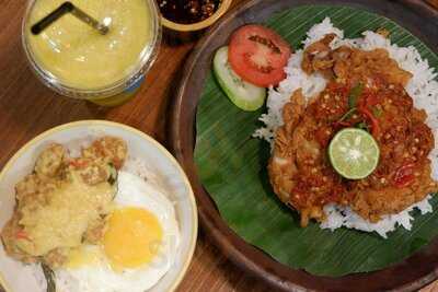 The People's Cafe Wtc 6