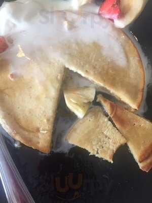 Gloria Jeans Coffees Echo Beach