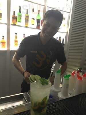 La Vue Rooftop Lounge