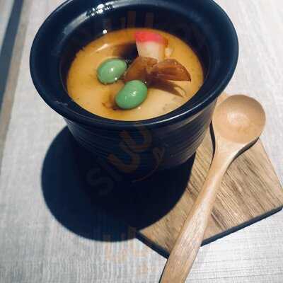 Akatama Japanese Restaurant & Bar