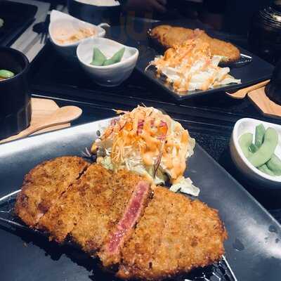 Akatama Japanese Restaurant & Bar