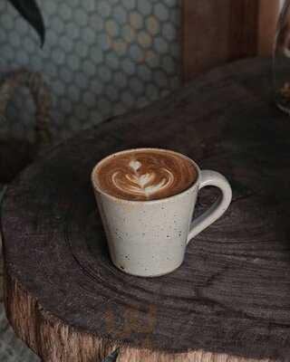 Guten Morgen Coffee Lab & Shop