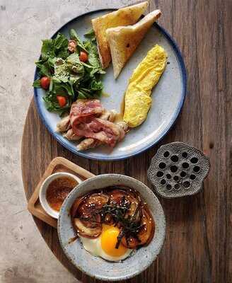 Guten Morgen Coffee Lab & Shop