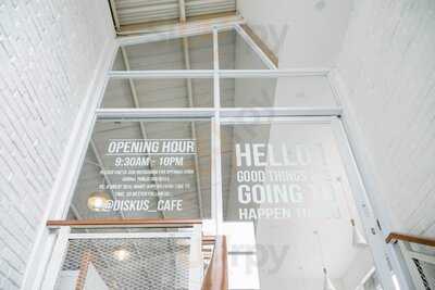 Diskus Cafe & Bites