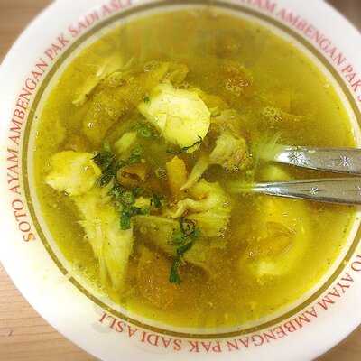 Soto Ayam Ambengan Pak Sadi