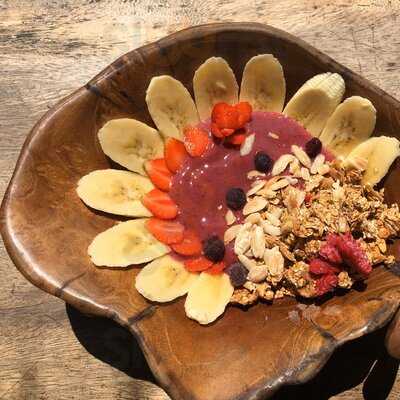 Green Guru Smoothie Bowls