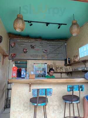 Green Guru Smoothie Bowls