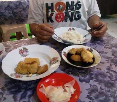 Tahu Pong Karangsaru