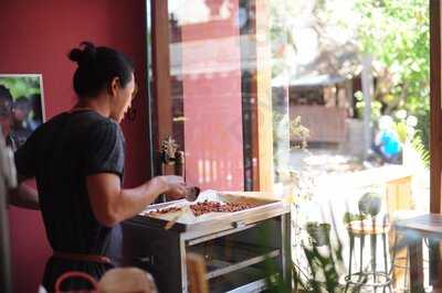 Tales | Coffee & Belgian Sweets