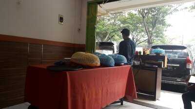 Sop Kaki Kambing Dudung Roxy