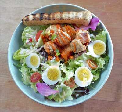 Upzscale Sky Dining And Bar