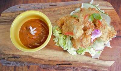 Upzscale Sky Dining And Bar