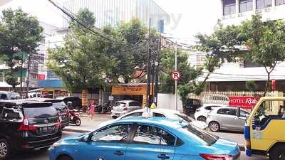 Kwetiau Aciap Wahid Hasyim