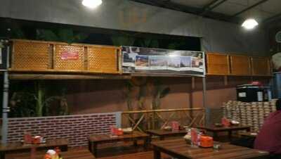 Begos (bebek Goyang Sulawesi)