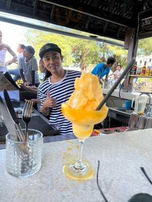 Fat Cats Bar & Restaurant