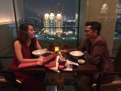 View Restaurant & Bar