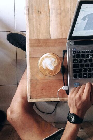 Toosi Coffee & Roastery