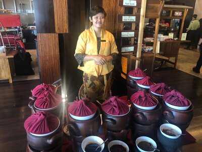 Gris Restaurant & Bar