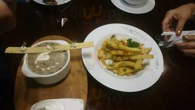 Lumiere Bistro And Art Gallery