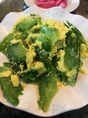 Tang's Chinese Cuisine