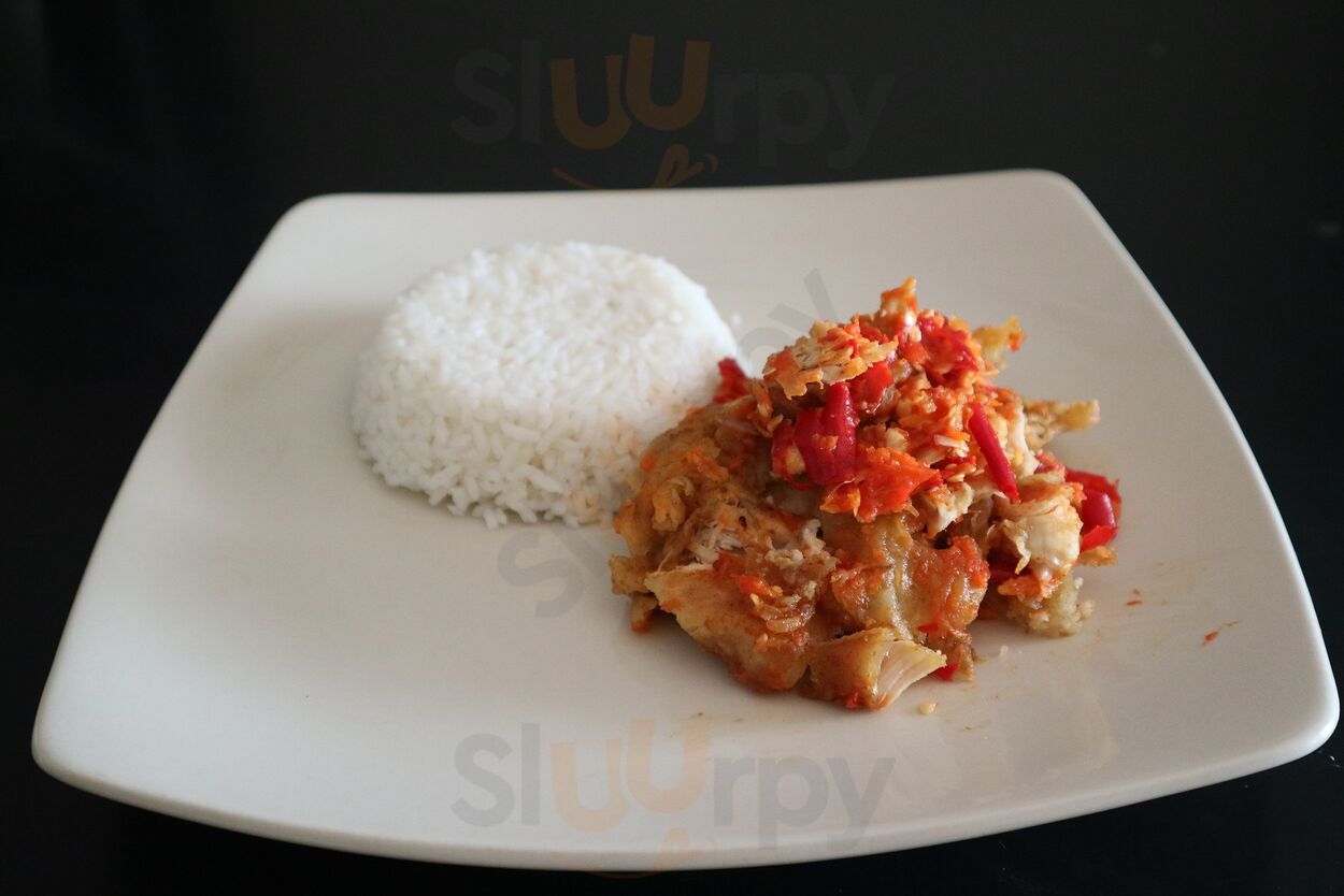 Ayam Geprek Wisanggeni