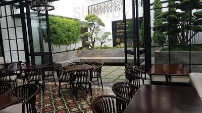 The White Clover Resto & Dine