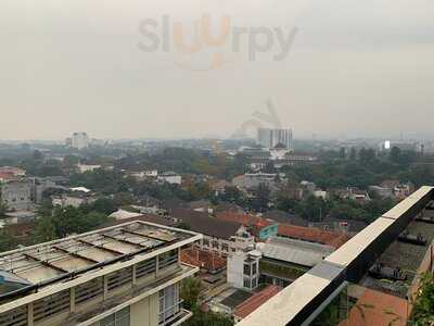 Vesper Sky Bar & Lounge