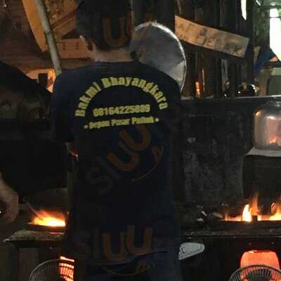 Warung Makana Bhayangkara/ketandan