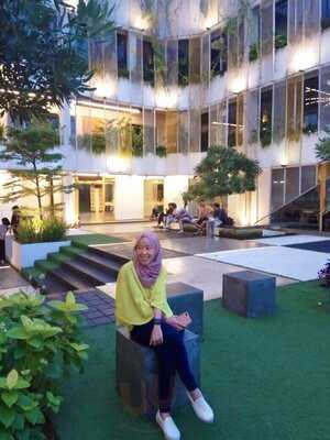 Paradigma Kafe & Restoran