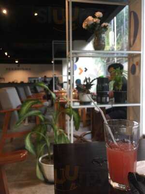 Paradigma Kafe & Restoran