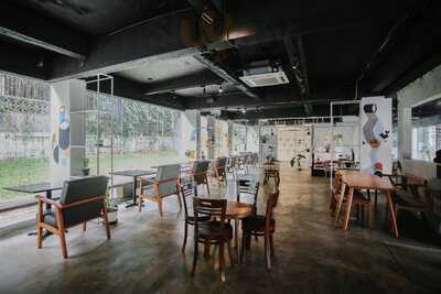 Paradigma Kafe & Restoran