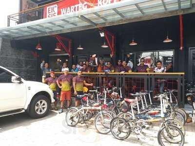 Warung Eksis Retro