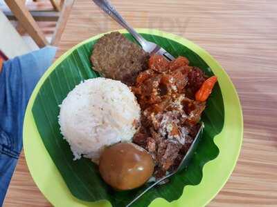 Nasi Gudeg & Liwet Cah Solo