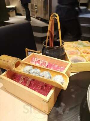 Bijin Nabe By Tsukada Nojo