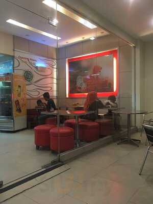 Photo 3