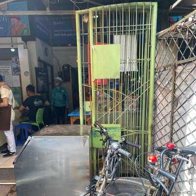 Kedai Kopi & Bapao Kwang Koan