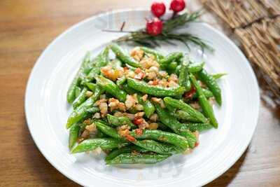 Uang Uang Restaurant