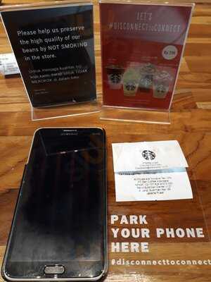 Starbucks Citra Raya